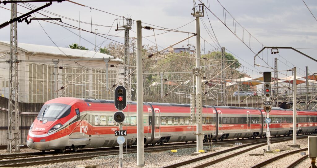 IRY6127 Sevilla Santa Lucia - Madrid Puerta de Atocha à Cordoba Julio Anguita