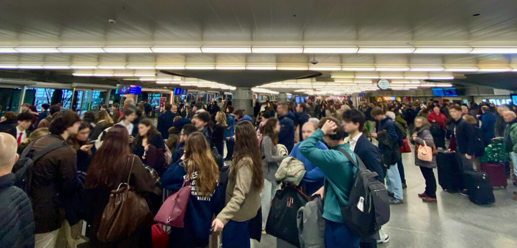 Embarquement en gare de Madrid Atocha