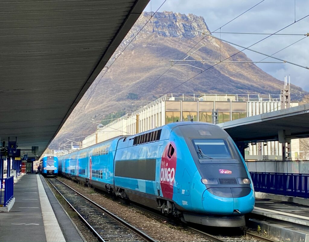 Ouigo 7891 Paris Gare de Lyon - Bourg St Maurice à Grenoble, le 23 janvier 2025 Photo : Renaud Cornu-Emieux