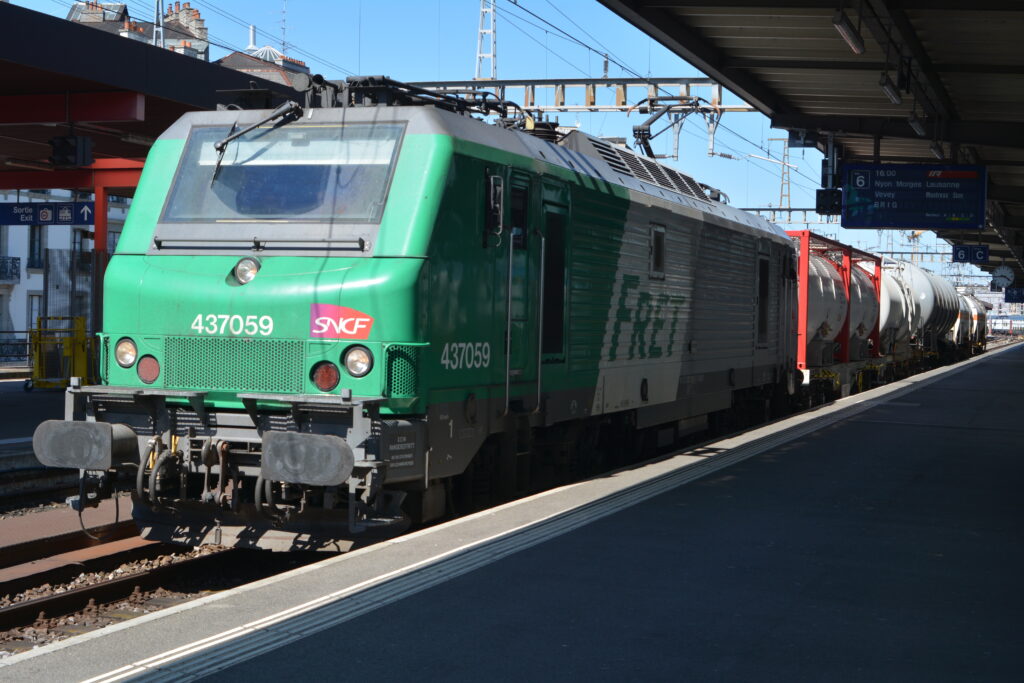 BB 37059 Fret SNCF à Genève, le 12 août 2016 Photo William LACHENAL