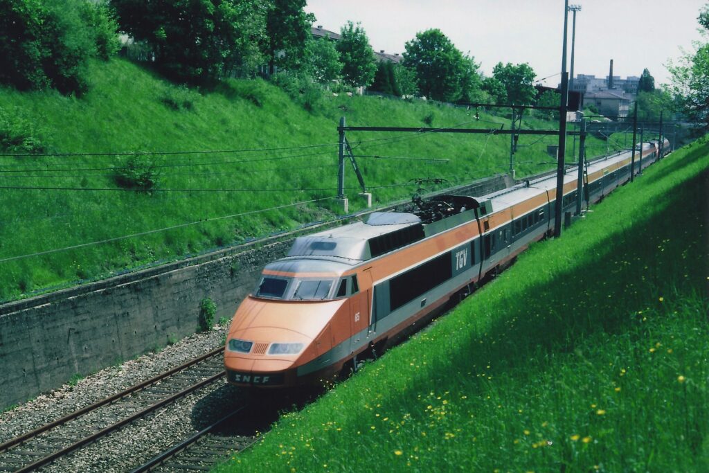 Rame TGV n° 65 à Genève Photo William LACHENAL