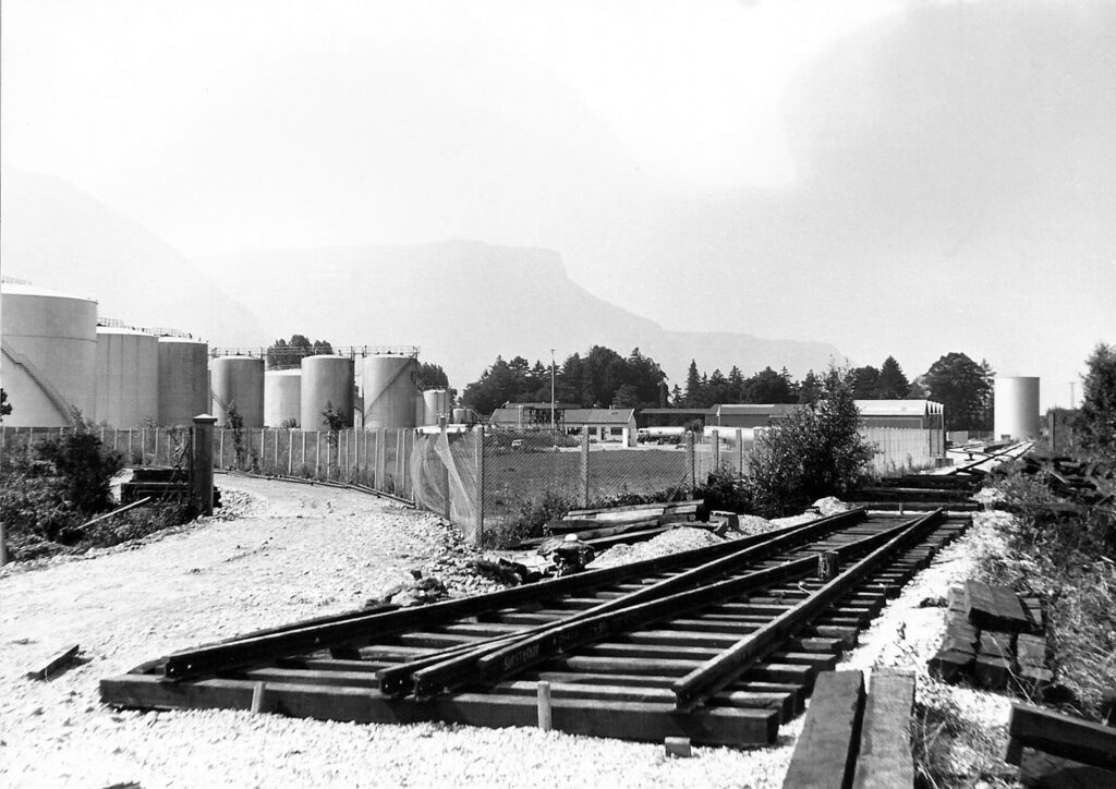 Nouvel embranchement de particuliers à Saint-Egrève (Isère) en juillet 1971 Photo William LACHENAL