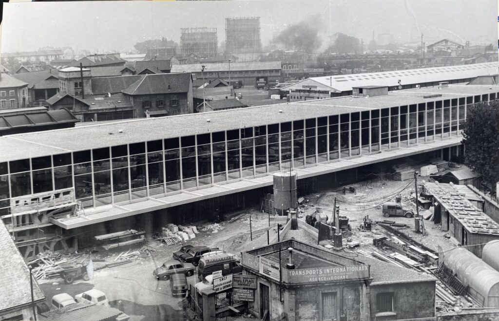 Gare SNCF de Grenoble en construction en 1967 Photo COJO - Collection William LACHENAL