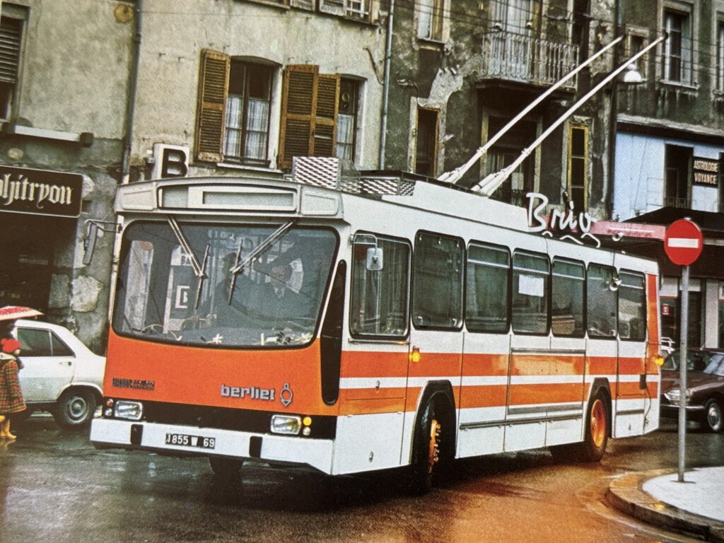 Prototype ER 100 Berliet à Grenoble en 1976 Photo Georges MULLER - Collection William LACHENAL