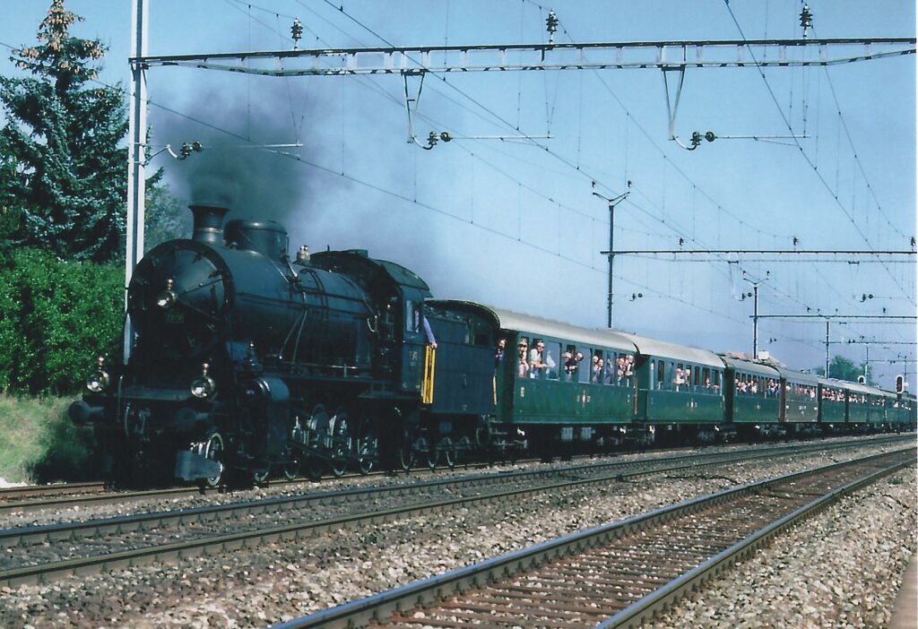 C 5_6 2978 des CFF avec train spécial Genève - Lausanne le 11 septembre 1977 Photo William LACHENAL