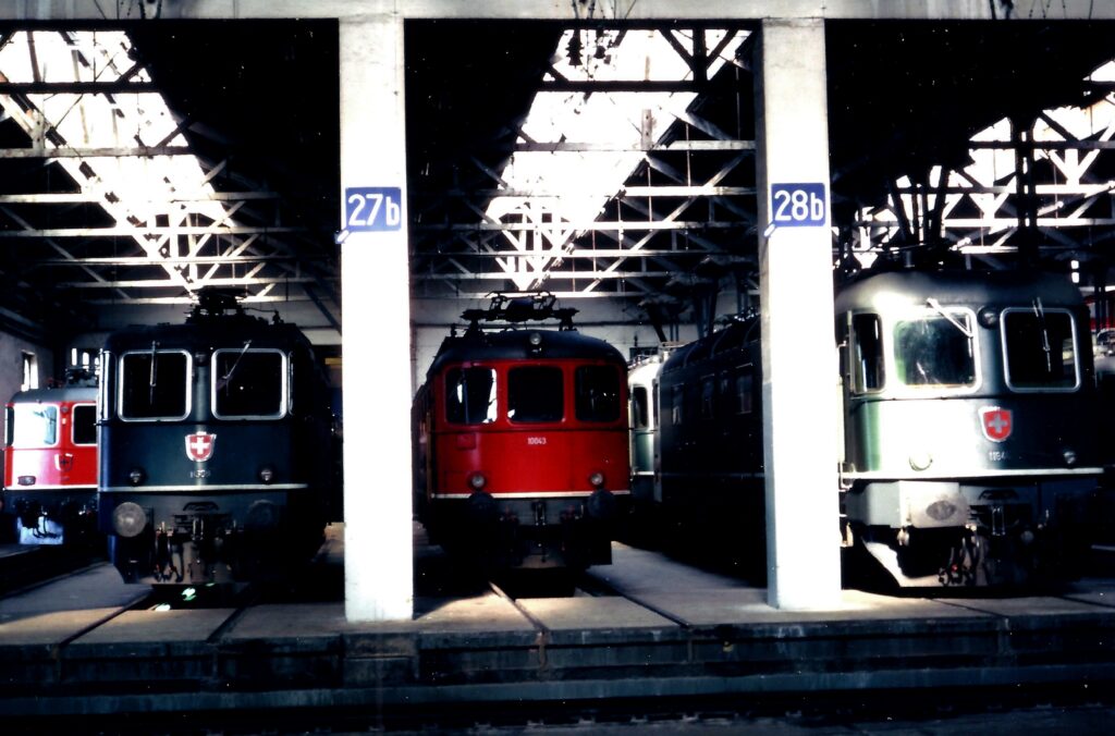 Dépôt de Lausanne devant le pont transbordeur le 07 mai 1998 Photo William LACHENAL